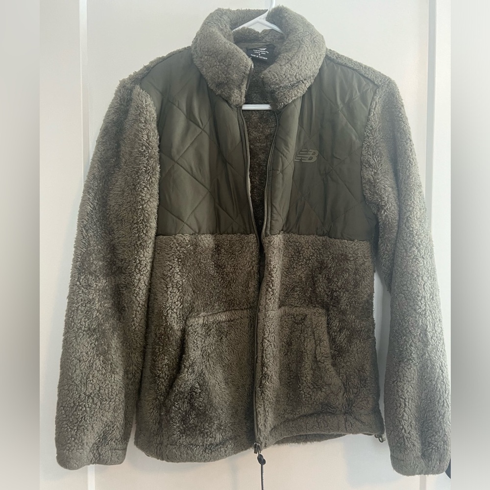 New balance- size s - green fleece jacket